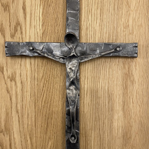 Crucifix en fer forgé