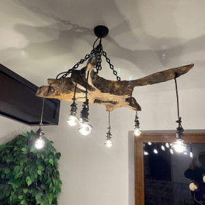 Lustre design en bois de chêne: luminaire en bois (SI8002)