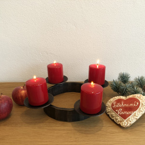 Adventný kovaný svietnik - veniec (SV/33)