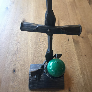 Chandelier en fer forgé – CRUCIFIX