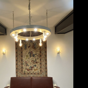 Dizajnová nástenná lampa - moderné kované svietidlo