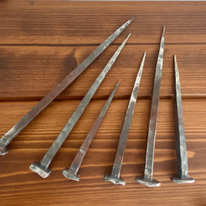 Clous forgés grands - design historique