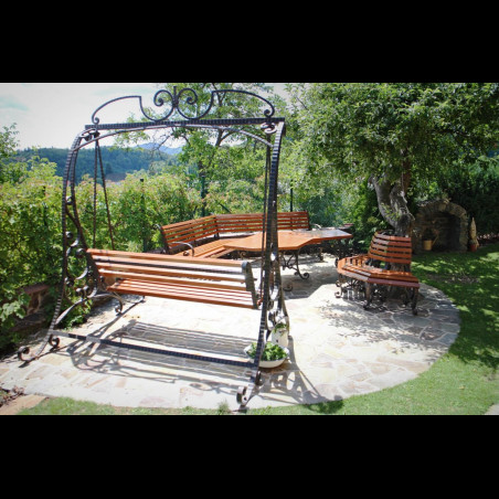 Balancelle de jardin en fer forgé - meuble de luxe