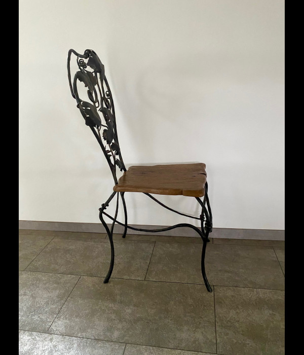 A wrought  iron chair Grapes - luxury furniture (NBK-24)