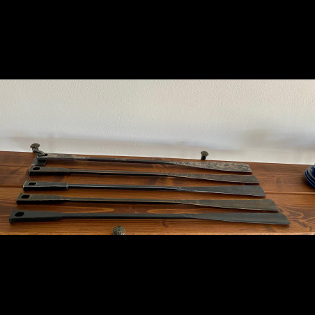 Forged angular shoehorn (KO/2)