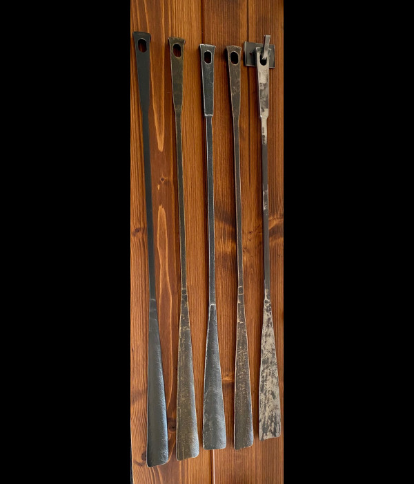 Forged angular shoehorn (KO/2)