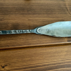 Hand-forged shoehorn