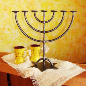 Chandelier à sept branches – MENORAH