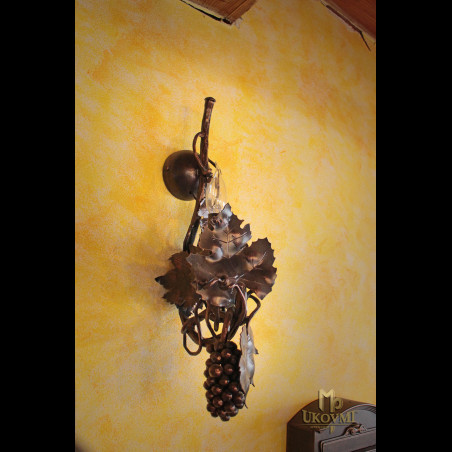 Nástenná kovaná lampa - VINIČ S HROZNOM - interiérová lampa (SI0201)