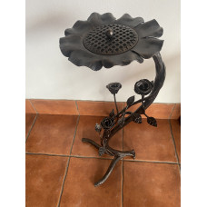 A wrought iron ashtray ROSE (DPK-49)