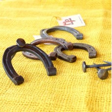 A little wrought iron horseshoe  (DP-1)