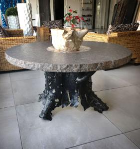 A wrought iron table - luxury furniture (NBK-59)