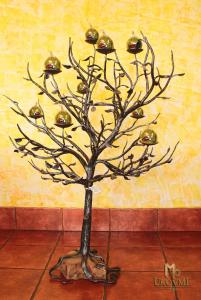 A wrought iron candle holder - Tree (SV/78)